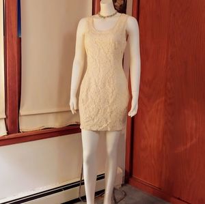 Pixy Lott Lipsy Off White Lace & Slip Dress